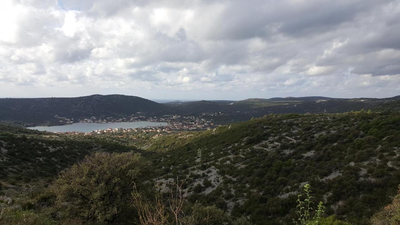 Apartments Anka Vinišće Kültér fotó