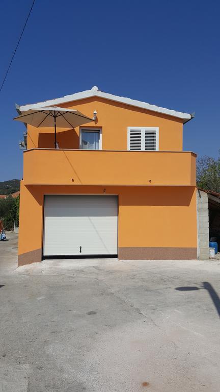 Apartments Anka Vinišće Kültér fotó