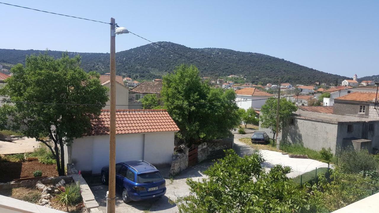 Apartments Anka Vinišće Kültér fotó